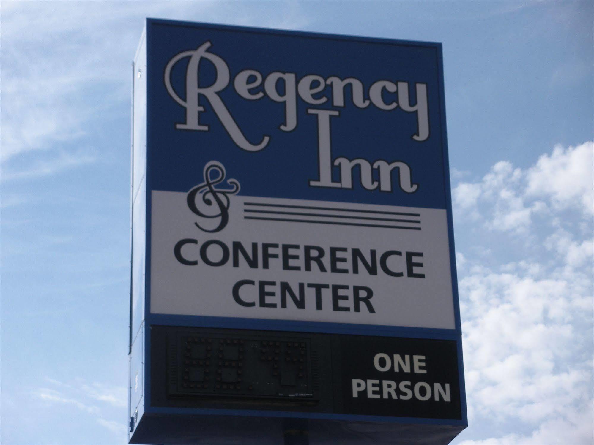 Regency Inn And Conference Center Clinton Exterior foto